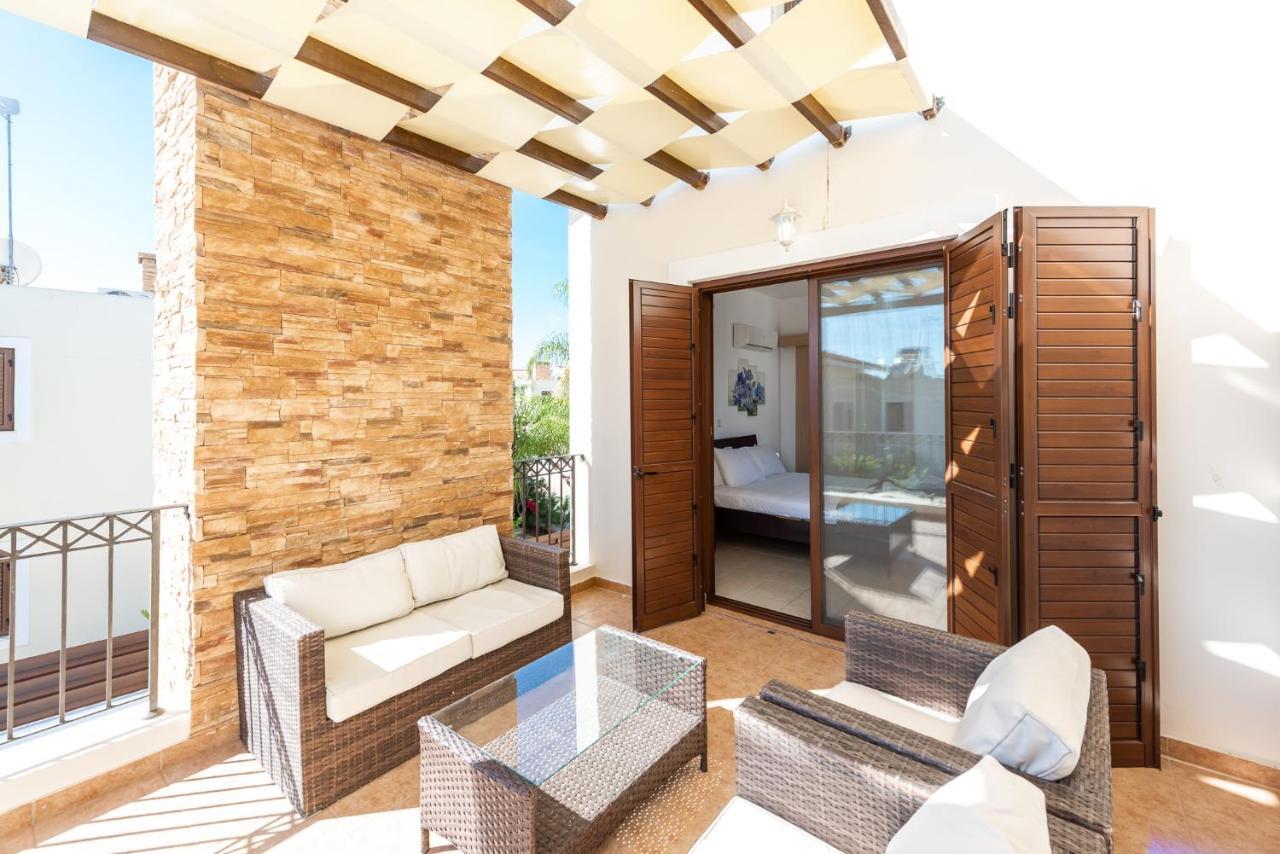 Villa Iris By Ezoria Villas Ajia Napa Zewnętrze zdjęcie
