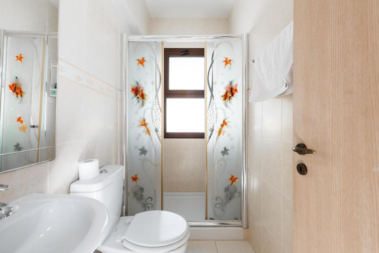 Villa Iris By Ezoria Villas Ajia Napa Zewnętrze zdjęcie